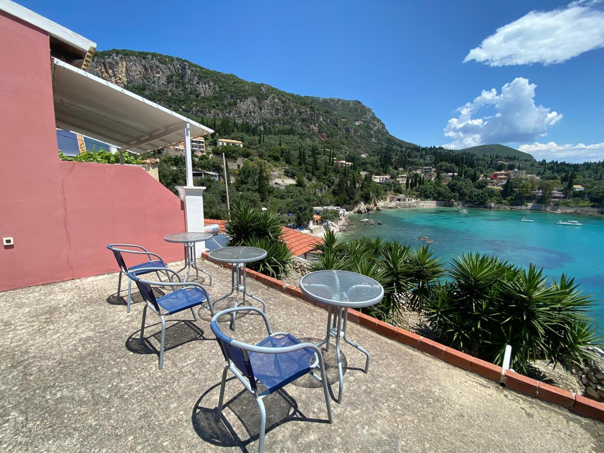 Miltos Studios Paleokastritsa Luaran gambar